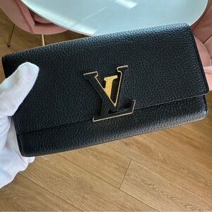Louis Vuitton Capucines Wallet
